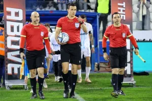 Ανόρθωση - Απόλλων: Μεγάλη νίκη με 10 παίκτες και... κλείδωσε εξάδα (Φώτος)