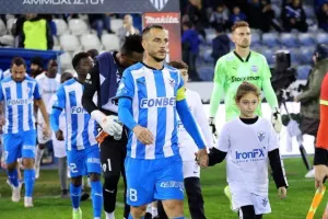 Ανόρθωση - Απόλλων: Μεγάλη νίκη με 10 παίκτες και... κλείδωσε εξάδα (Φώτος)