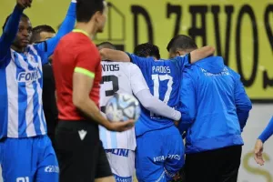 Ανόρθωση - Απόλλων: Μεγάλη νίκη με 10 παίκτες και... κλείδωσε εξάδα (Φώτος)