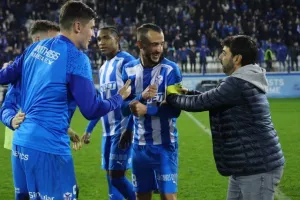 Ανόρθωση - Απόλλων: Μεγάλη νίκη με 10 παίκτες και... κλείδωσε εξάδα (Φώτος)