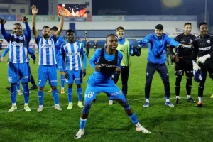 Ανόρθωση - Απόλλων: Μεγάλη νίκη με 10 παίκτες και... κλείδωσε εξάδα (Φώτος)