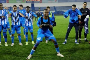 Ανόρθωση - Απόλλων: Μεγάλη νίκη με 10 παίκτες και... κλείδωσε εξάδα (Φώτος)