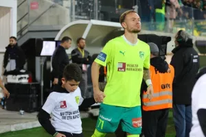 ΑΕΚ - Ανόρθωση: "Κιτρινοπράσινο" το ντέρμπι με... Πέρε Πονς (Φώτος)