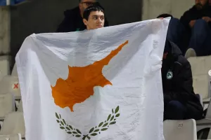 Αποθεώνει τον κόσμο της! 