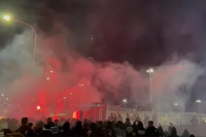 Οι Απολλωνίστες... στα κάγκελα και αποθέωση στους παίκτες! (Φώτος/Βίντεο Kerkida)