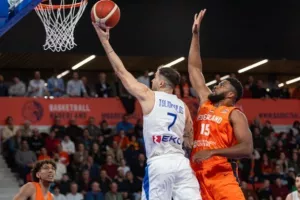 Διπλό η Ελλαδάρα με MVP τον τρομερό Τολιόπουλο!