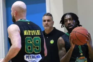 Έριξε σχεδόν... κατοστάρα στον Απόλλωνα