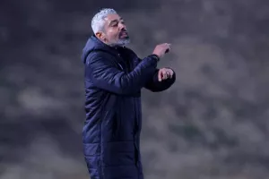 Καρμιώτισσα-ΑΕΛ: 2 στα 2 με Αλέξη! (Φώτος)