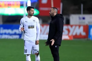 Πάφος-ΑΕΚ: Σπουδαίο διπλό και… ξανά στο κόλπο του τίτλου! (φώτος)