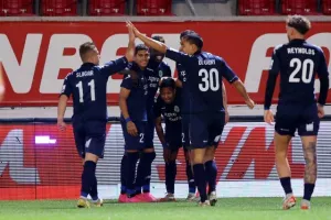 ΑΕΖ-Οθέλλος: Τρελό παιχνίδι με ανατροπή στην ανατροπή και… τελικά Χ! (φώτος)