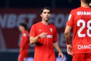 Νέα Σαλαμίνα-ΑΕΖ: Ισοπαλία με (χ)αμένη την ομάδα του Ζακακίου (φώτος)