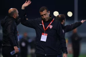 Νέα Σαλαμίνα-ΑΕΖ: Ισοπαλία με (χ)αμένη την ομάδα του Ζακακίου (φώτος)