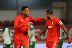 Νέα Σαλαμίνα-ΑΕΖ: Ισοπαλία με (χ)αμένη την ομάδα του Ζακακίου (φώτος)