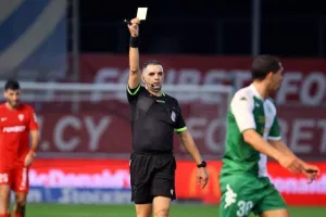 Νέα Σαλαμίνα-ΑΕΖ: Ισοπαλία με (χ)αμένη την ομάδα του Ζακακίου (φώτος)