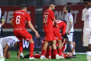  Νέα Σαλαμίνα-Οθέλλος: Μοιρασιά… στο "Αμμόχωστος-Επιστροφή" (φώτος)