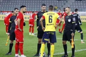 ΑΕΛ-Νέα Σαλαμίνα: Με το δεξί ο Γαρπόζης και δύο γκολ ο Μίντσεφ 