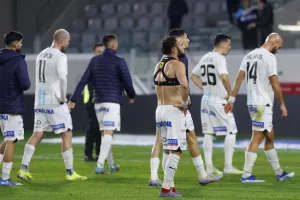 Μεγάλωσε το αρνητικό σερί...