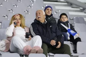 Ο κόσμος στο Απόλλων-Ομόνοια (Φωτορεπορτάζ)