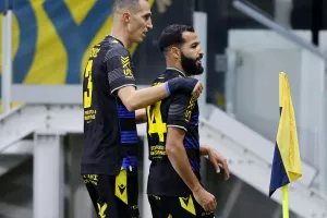 ΑΕΛ-ΑΠΟΕΛ: "Χ"ωρίς νικητή και... συγκατοίκηση στην κορυφή (Φώτος)