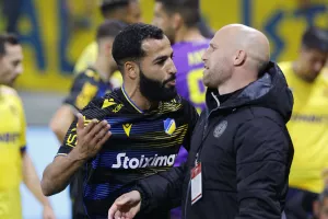 ΑΕΛ-ΑΠΟΕΛ: "Χ"ωρίς νικητή και... συγκατοίκηση στην κορυφή (Φώτος)