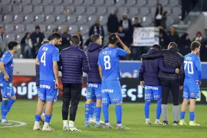 Έκλεισε... όπως άρχισε