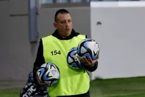Απόλλων - ΑΕΛ: Ντέρμπι με τα ΟΛΑ του και... γαλάζια πρόκριση! (Φώτος)