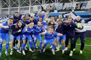 Απόλλων - ΑΕΛ: Ντέρμπι με τα ΟΛΑ του και... γαλάζια πρόκριση! (Φώτος)