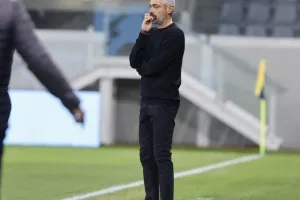 ΑΕΛ - ΑΕΖ: Τρίποντο… με ανατροπή (φώτος)