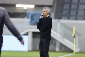 ΘΥΡΑ 3 για Γαρπόζη/ "Από διαλυμένο τσίρκο σε ποδοσφαιρική ομάδα"  