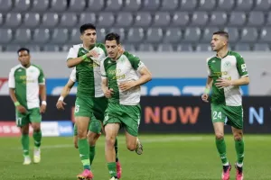ΑΕΛ - ΑΕΖ: Τρίποντο… με ανατροπή (φώτος)