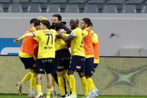 ΑΕΛ - ΑΕΖ: Τρίποντο… με ανατροπή (φώτος)