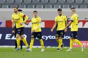 ΑΕΛ - ΑΕΖ: Τρίποντο… με ανατροπή (φώτος)