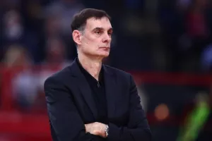 Mπαρτζώκας: "Σκεφτόμαστε μόνο το παιχνίδι με το Περιστέρι"