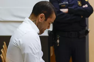 Ο Ντάνι Άλβες θα εκτίσει την ποινή του σε φυλακή πολυτελείας, που διαθέτει ακόμη και... πισίνα