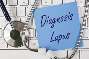 Σημαντική ανακάλυψη για τον ερυθηματώδη λύκο, μπορεί να φέρει επανάσταση στην αντιμετώπιση των αυτοάνοσων νοσημάτων