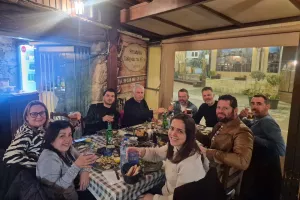 Οι... τυχεροί του Απόλλων-ΑΕΛ στο "Ταβερνάκι του Μελή"