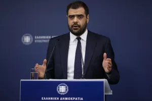 "Δε λέμε ότι είναι εύκολο εγχείρημα το άνοιγμα των γηπέδων με φιλάθλους, αλλά γι αυτό όμως έχουμε βάλει ένα αυστηρό πλαίσιο"