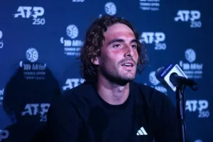 Τσιτσιπάς: «Μεγάλο το κίνητρο για επιστροφή στο Top 10»