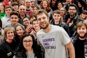 Περίπου 300 Βούλγαροι στο Σικάγο για το Μπουλς-Κινγκς, αλλά δεν έπαιξε ο Βεζένκοφ