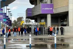 Από νωρίς στο ΓΣΠ οι ΑΠΟΕΛίστες (φώτος kerkida)