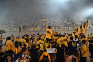 "Ένα τεράστιο ευχαριστώ αξίζει στον ανεπανάληπτο κόσμο της ομάδας μας"