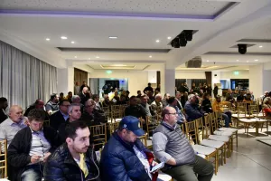 Η Έκτακτη Συνέλευση της ΑΕΛ (φώτος)