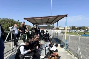 (ΦΩΤΟΣ Kerkida)/Κατάμεστο το Κοινοτικό γήπεδο Κολοσσίου 