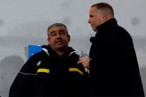Σιμόν με τον... μεγάλο Πίττα