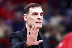 Ιστορικός Μπαρτζώκας: Ξεπέρασε Ίβκοβιτς!
