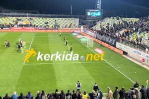 ΑΕΚ: Χειροκροτήματα μεταξύ κόσμου και ομάδας (βίντεο kerkida)