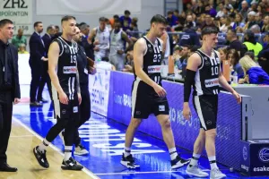 Αποδοκιμασίες μετά την ήττα 