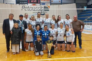 Ζήτησαν κύπελλο από τις "Αμαζόνες" (ΒΙΝΤΕΟ/Kerkida)  