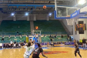 Τρομερή ματσάρα και Κυπελλούχος ο Κεραυνός! (φώτος)