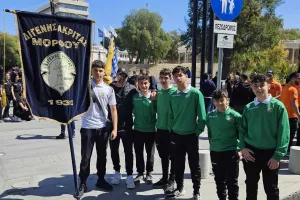 Παρέλασαν με το λάβαρο που μεταφέρθηκε από τη Μόρφου!